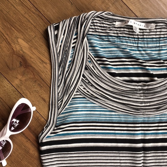 MAX STUDIO DRESS - Picture 2 of 5